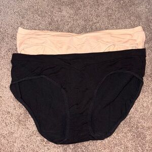 🆕 Black and Tan Panties 2 pack